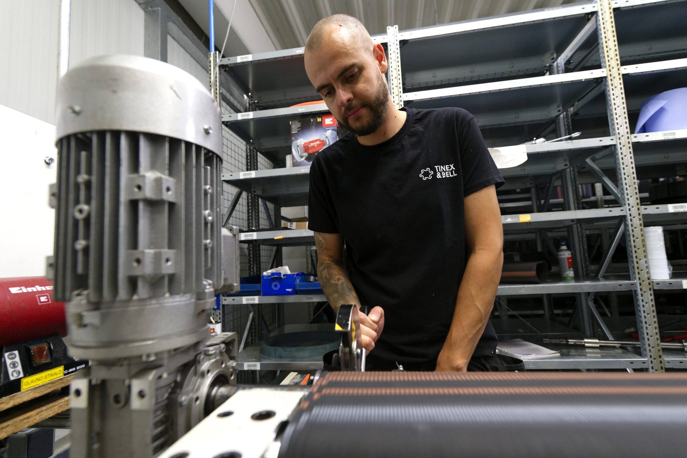 Precise cutting from factory sleeves